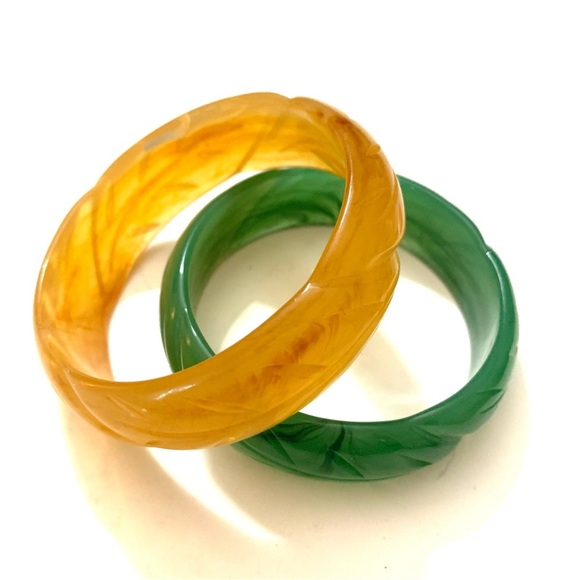 BAKELITE Carved Bangles, Honey and Jade - Picture 2 of 2